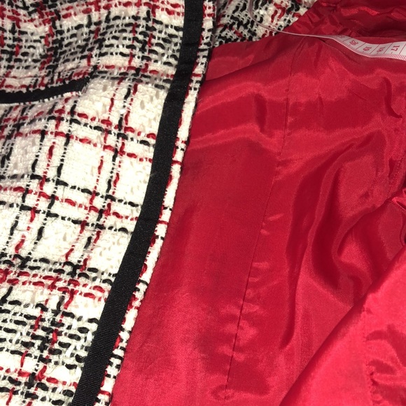 Chadwicks 2 piece, red, black and white tweed skirt set - Picture 7 of 7